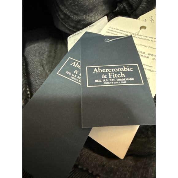 NEW Abercrombie & Fitch The 90s Straight Ultra High Rise Black Denim Jeans Sz 27 - Picture 5 of 6
